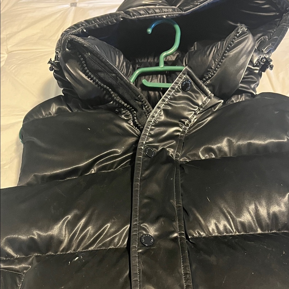 Aritzia Glossy Black Hooded Puffer Jacket